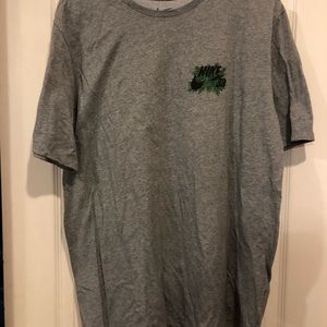Men’s Nike SB Dri Fit XL Raccoon Shirt